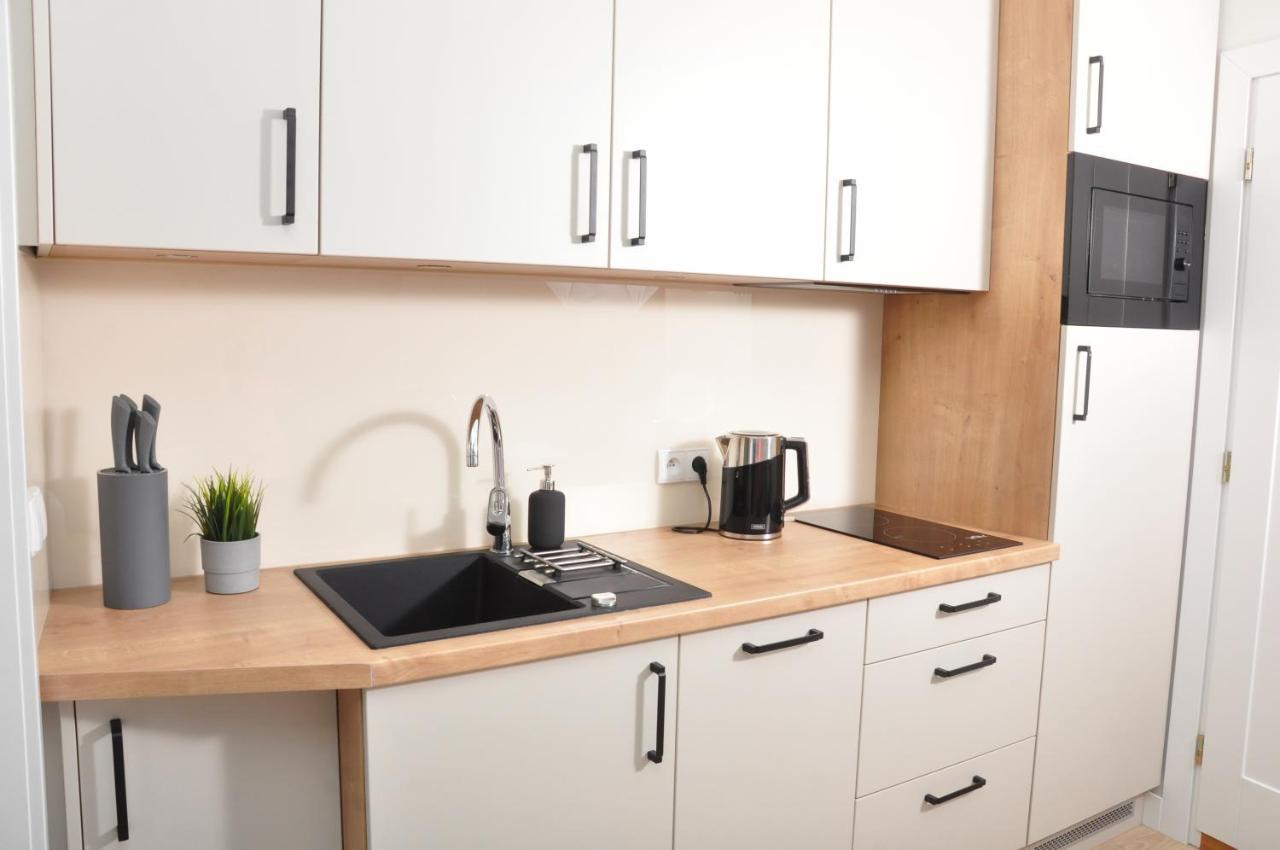 Przystan Na Zagorzu - Apartamenty Nad Jeziorem Drezdenko Exteriör bild