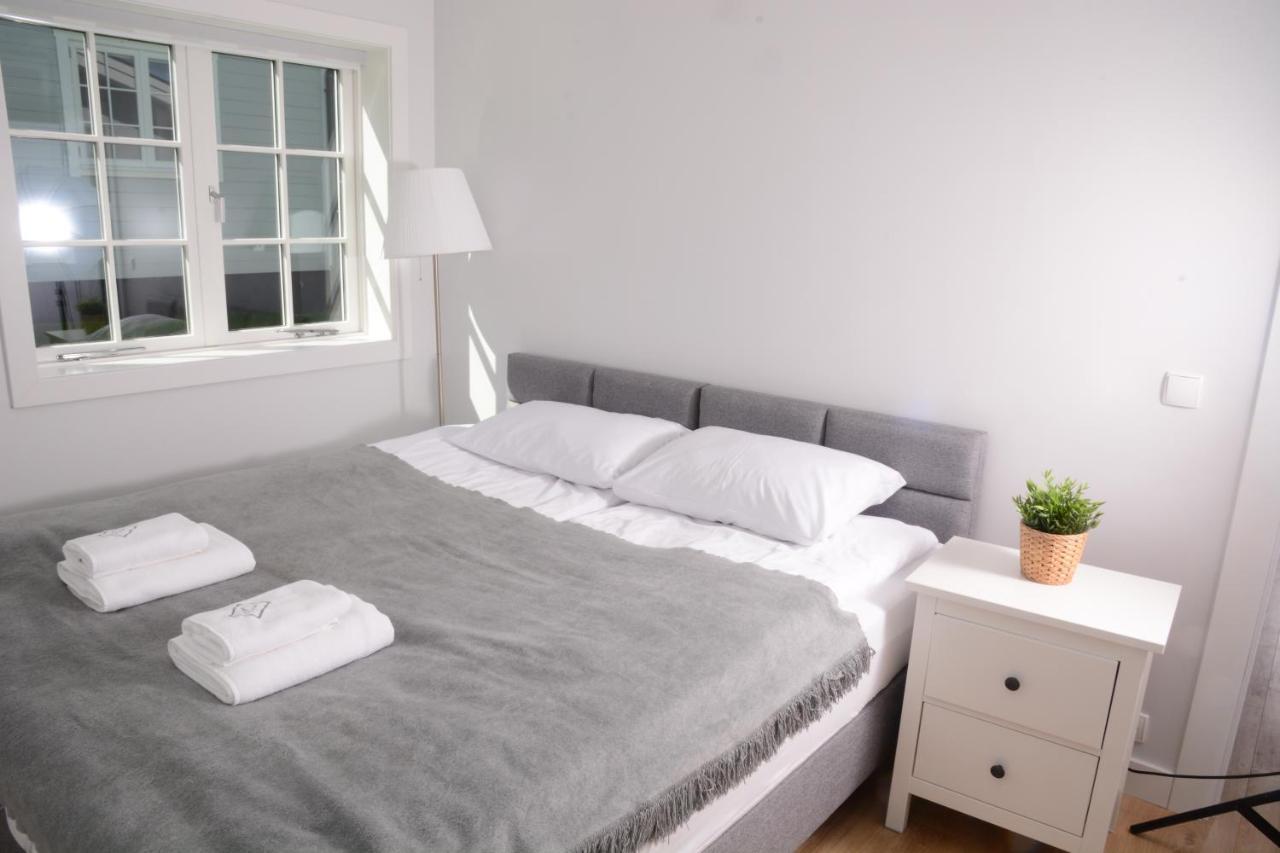 Przystan Na Zagorzu - Apartamenty Nad Jeziorem Drezdenko Exteriör bild